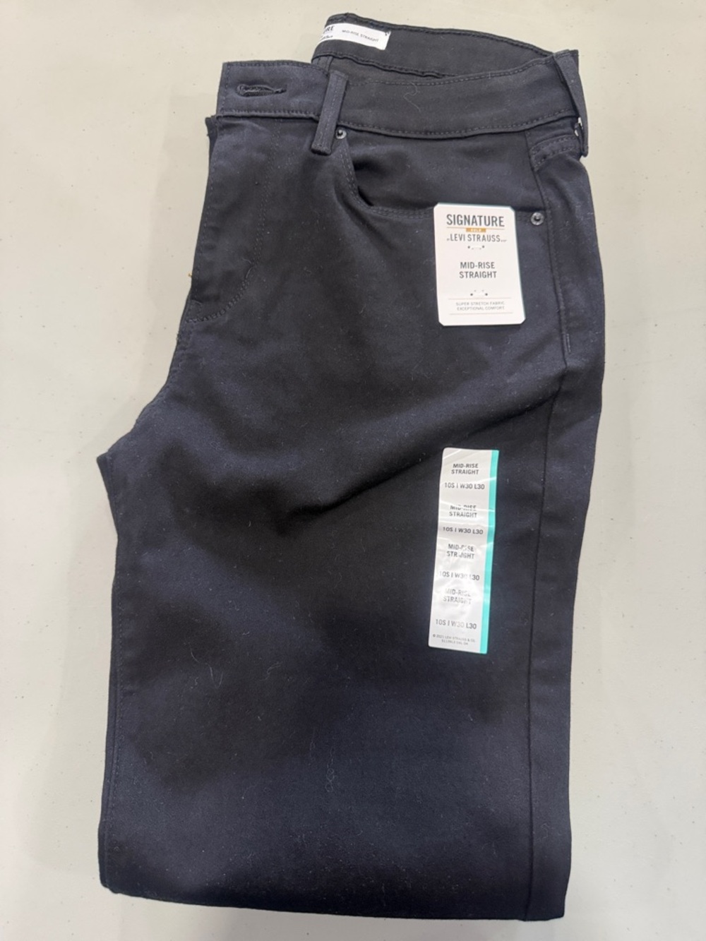 Levi's Black Mid-Rise Straight Jeans